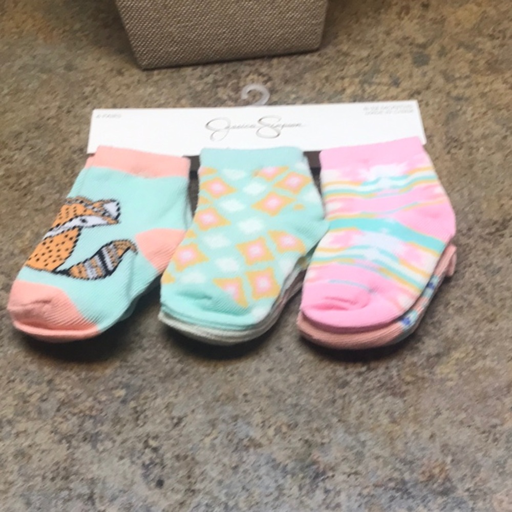 Jessica Simpson 0-12 months socks